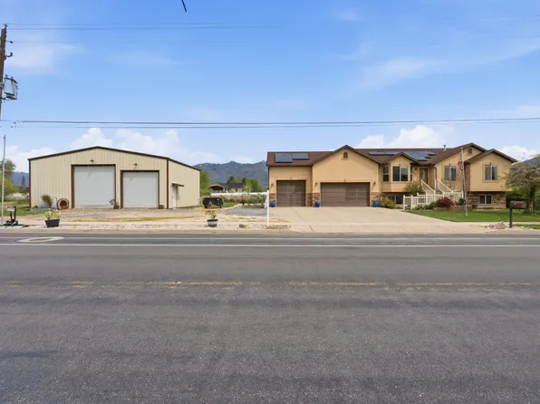 445 S Sunset Dr W, Kaysville, UT 84037