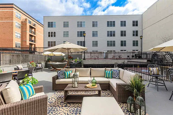 Sold by Keller Williams City Life Realty | media 7