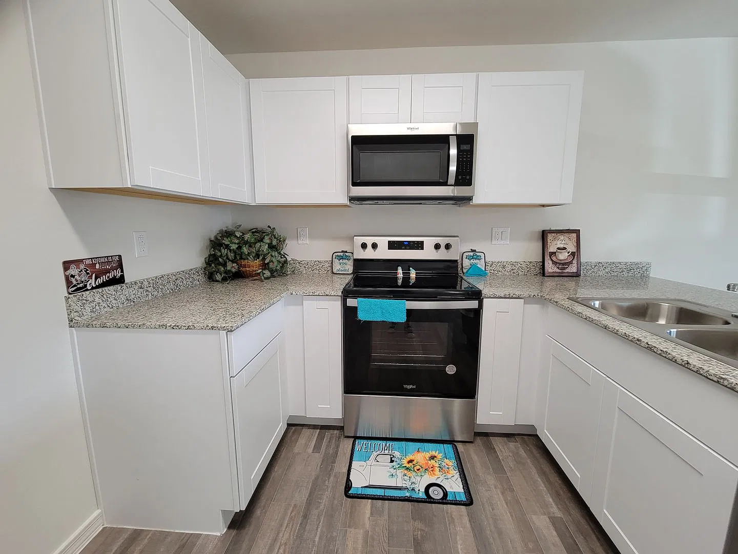 3 bedroom 2 bath new build — Photo 3