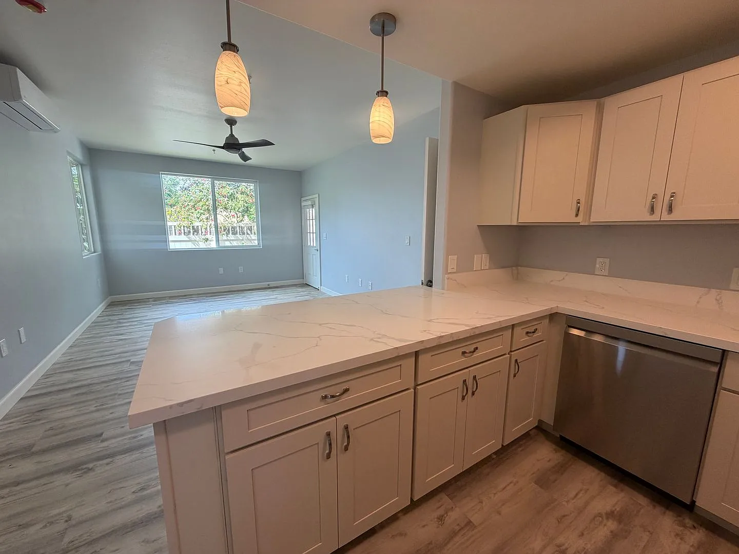 Ho'onanea Renovated Two Bedroom/Two Bathroom — Photo 3