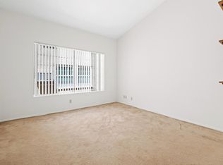 607 N Rossmore Ave #205, Los Angeles, CA 90004