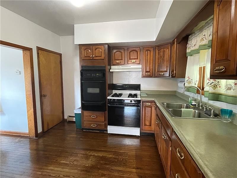 125 10th St, Lucernemines, PA 15754 Zillow