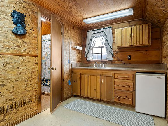 41st image of this home