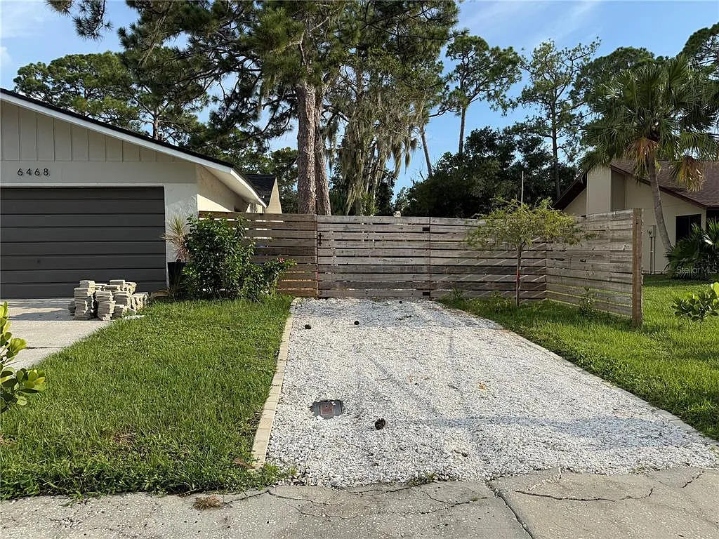 3 bed, 2.0 bath, 1540 sqft, $3,500 — Photo 4