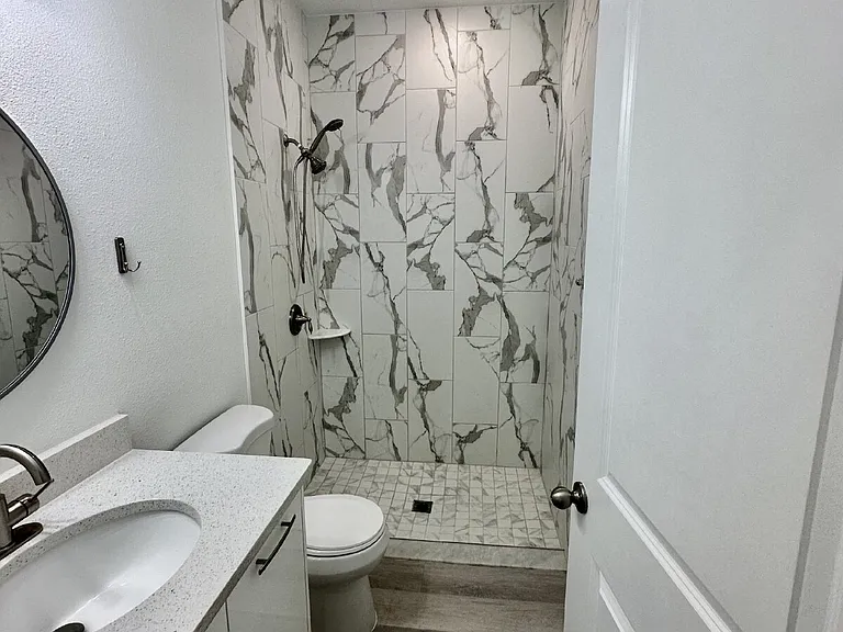 1370 Cogan Dr SE — Photo 15