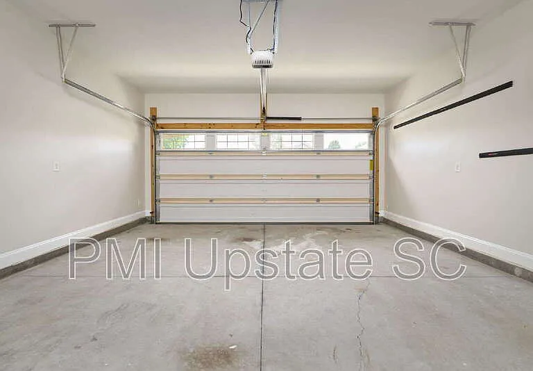 243 Scottish Ave — Photo 4