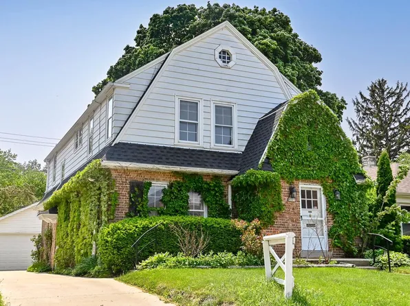 8009 Portland AVENUE #8011, Wauwatosa, WI 53213