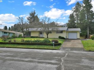 47960 W 1st St, Oakridge, OR 97463