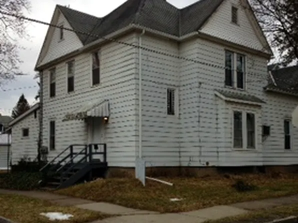 36 Maple St, Corning, NY 14830