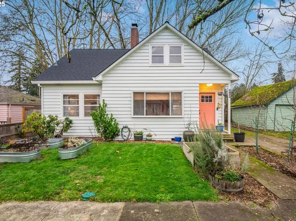 412 S Willamette St, Newberg, OR 97132