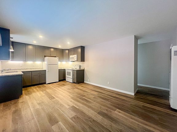 4th image of 2106-2120 1st Ave #2114
