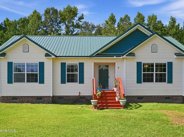 111 Bradham Drive, Beulaville, NC 28518