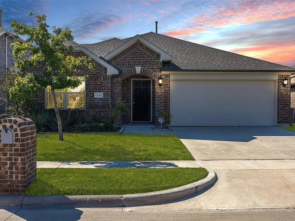 1141 Kingston Ct