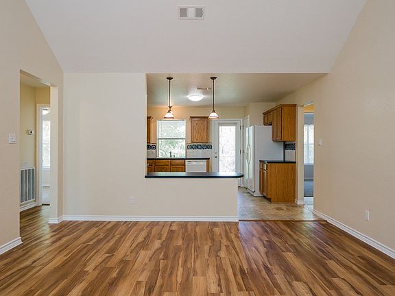 3rd image of 100 Kapapa Ct