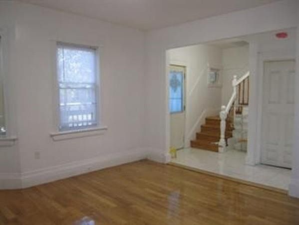 1st image of 215 Highland Ave #215