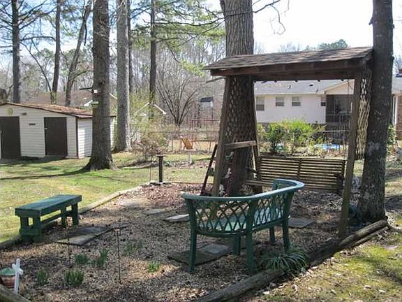 3rd image of 34 Joan Dr