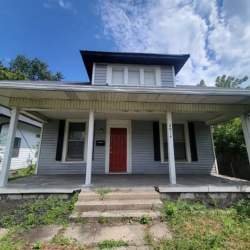 2014 Southeastern Ave Photo 1