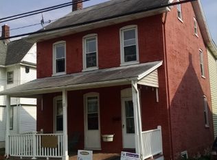 12 Broad St, Christiana, PA 17509