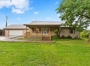 1722 Goggin Ln, Danville, KY 40422