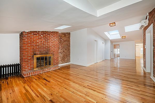 1st image of 162 Montague St #3A