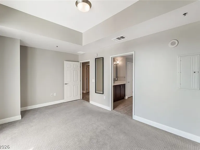 150 Las Vegas Blvd #1711 — Photo 17