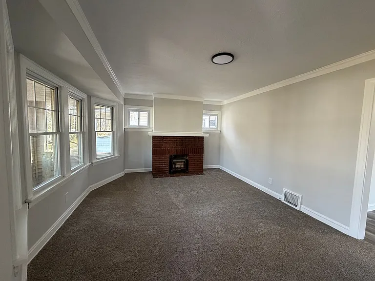 14102 Glenside Rd — Photo 12