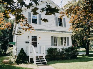 8 Linwood Ave, Augusta, ME 04330