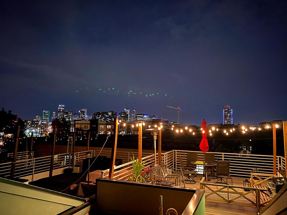 Rooftop deck