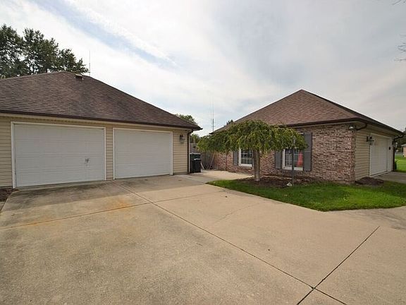 4th image of 1009 N Denmark Dr