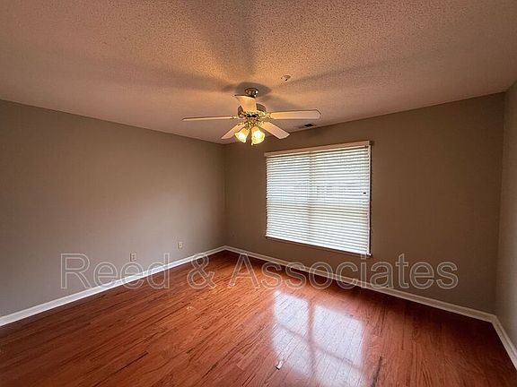 5th image of 1173 Clear Creek Rd