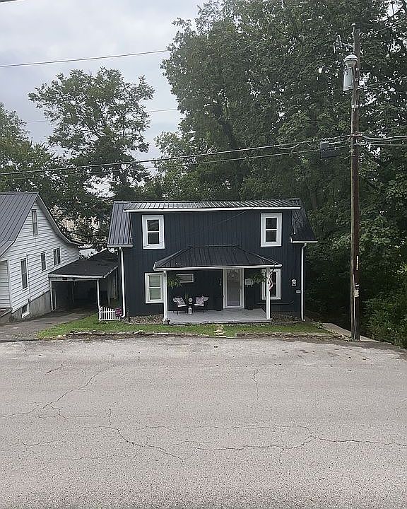 1st image of 110 S 2nd St