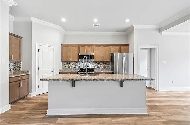 736 Jackson Ct — Photo 8