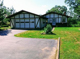 4429 E River Rd, Buchanan, MI 49107