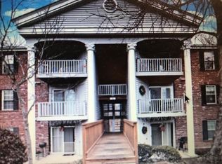 7515 Triwoods Dr APT D, Saint Louis, MO 63119