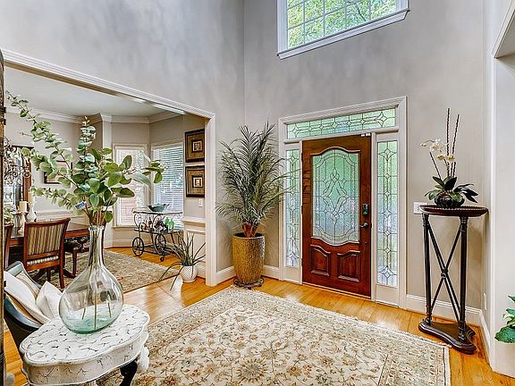 4th image of 9385 Red Bird Ln