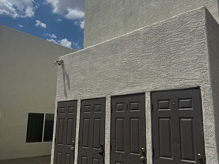 1725 E Pepper Cir #1 — Photo 2