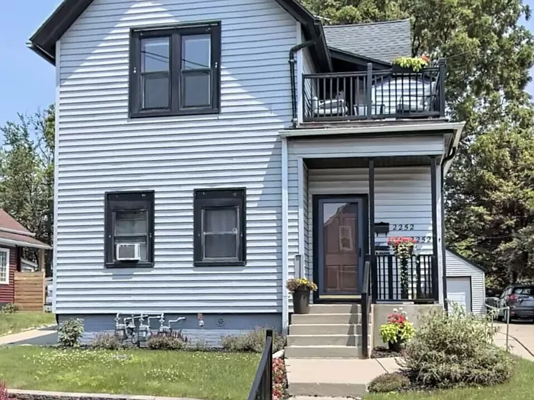 2250 S Winchester St — Photo 4
