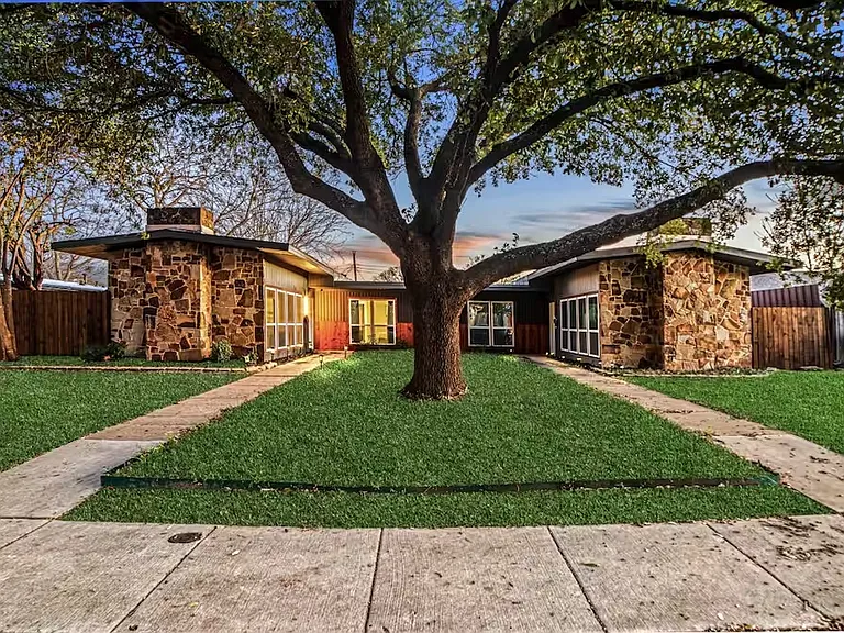 13516 Red Fern Ln — Photo 1