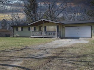 11106 Main Rd, Fenton, MI 48430