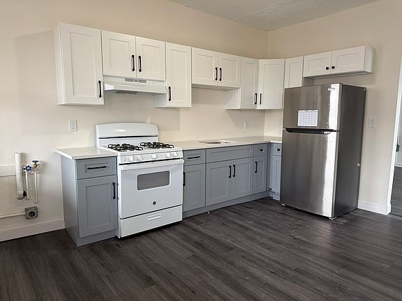 2nd image of 132 Bartholomew Ave #3N