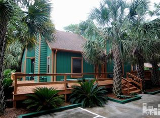 437 Hidden Valley Rd, Wilmington, NC 28409