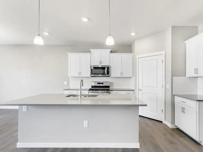 17941 Sky Pilot Ave — Photo 5