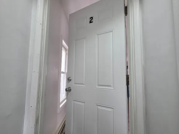 190 Winnikee Ave, Poughkeepsie, NY