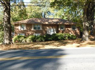 512 Rogers Lake Rd, Kannapolis, NC 28081
