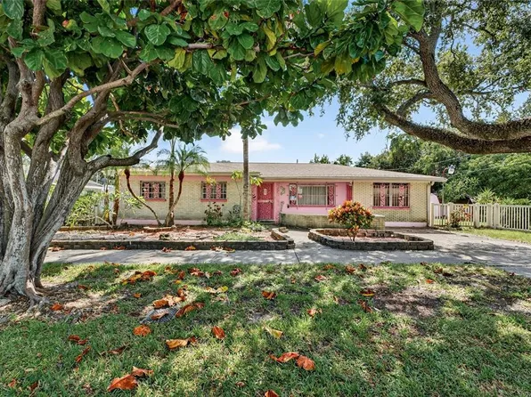 2421 Stuart St, Tampa, FL 33605