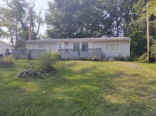 119 S Orchard Cir, Blanchester, OH 45107