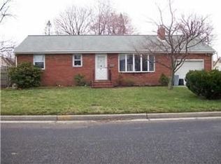 36 Delaware Dr, Penns Grove, NJ 08069