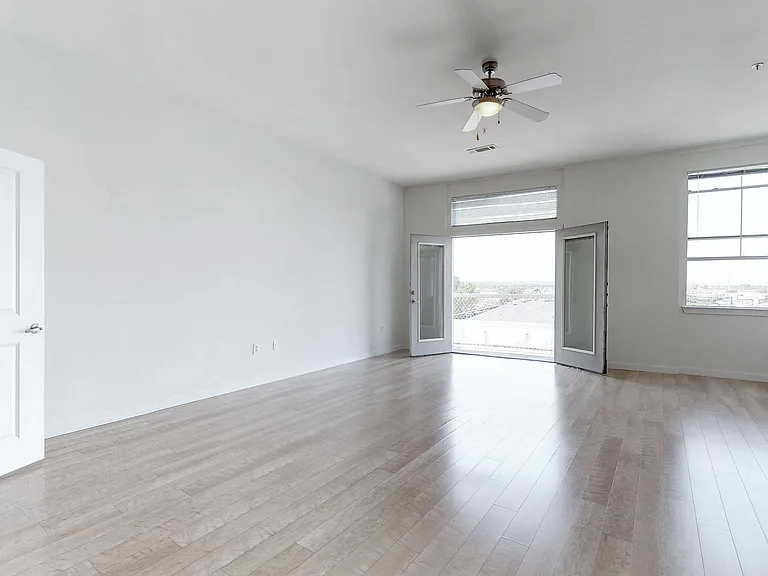 Trinity Loft — Photo 16