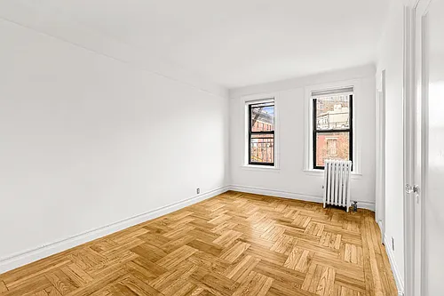 140 Waverly Pl #4A Photo 1