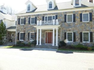 20 Briar Brae Rd, Stamford, CT 06903